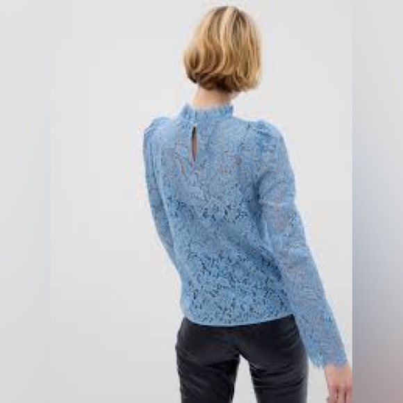 NWT GAP Lace Blouse Size M - Picture 2 of 6
